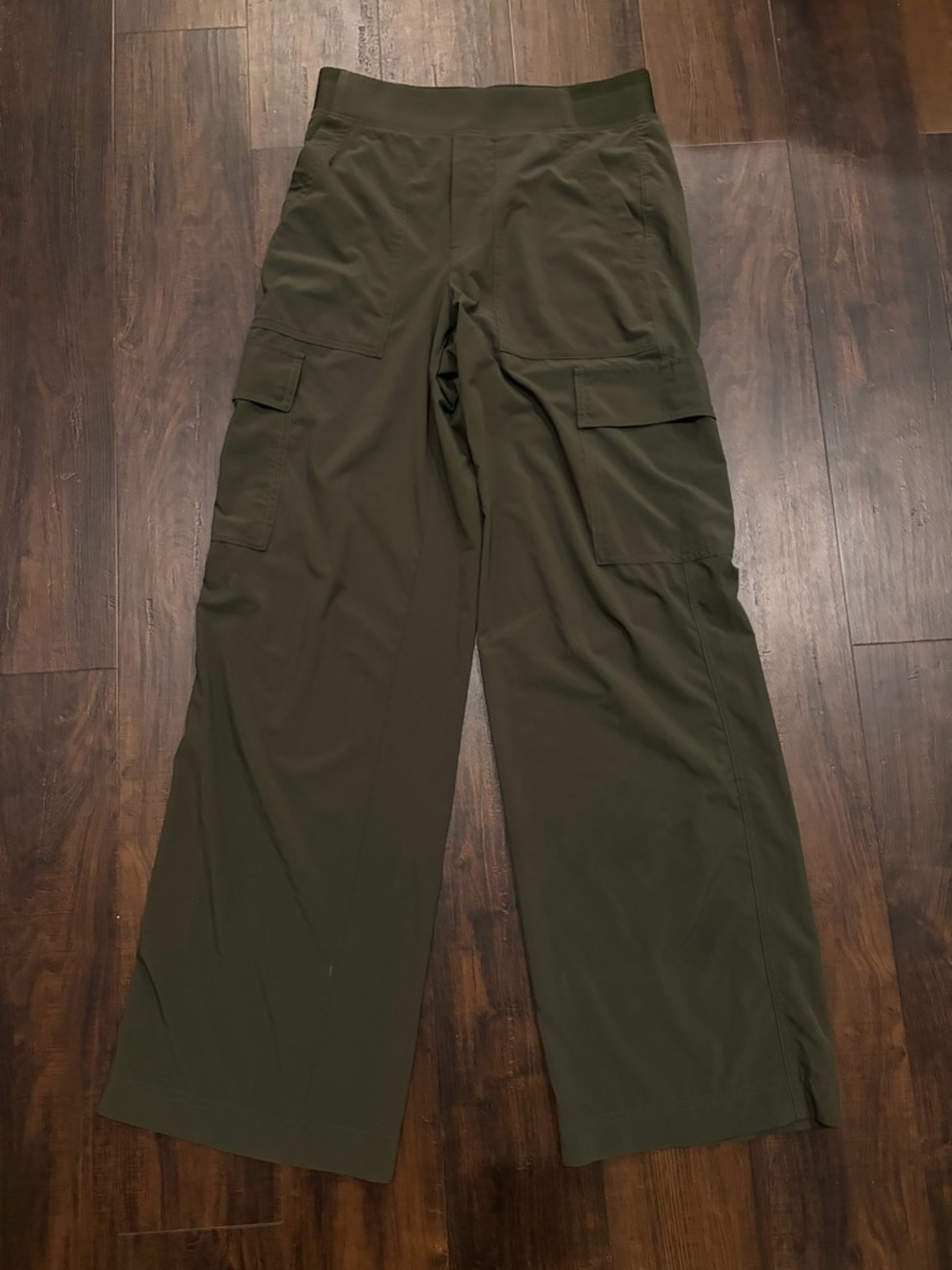 Athleta Trekkie North Jogger Olive Green Size 4 Tall